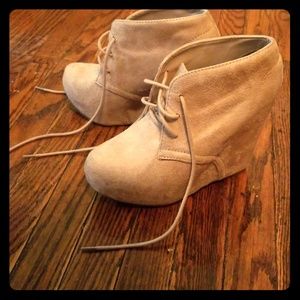 Rue21 Beige Wedge Heels